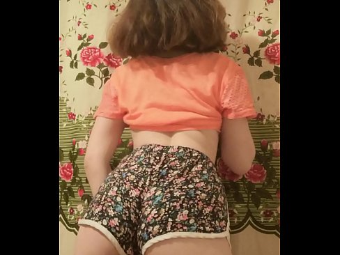 ❤️ Nwa ọhụrụ sexy na-eyipụ uwe mkpirisi ya na igwefoto na anyị%ig.mouthporn.ru ☑